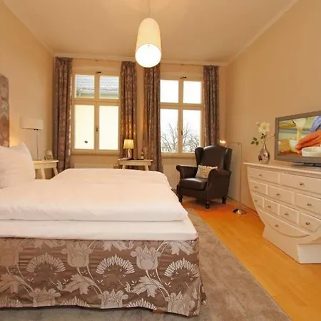 Schlossbauer, App 06 Remise Apartment *